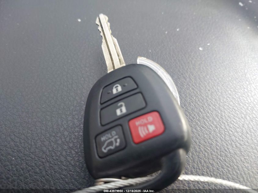 2015 Toyota Rav4 Xle VIN: 2T3WFREV9FW187258 Lot: 43979950