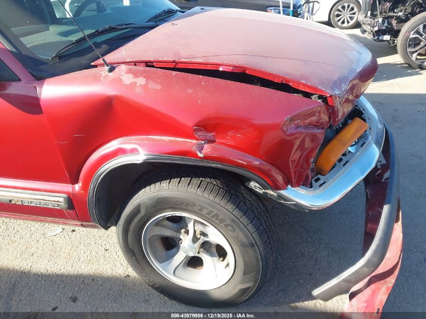 1998 Chevrolet Blazer Lt VIN: 1GNCS13W5W2165625 Lot: 43979956