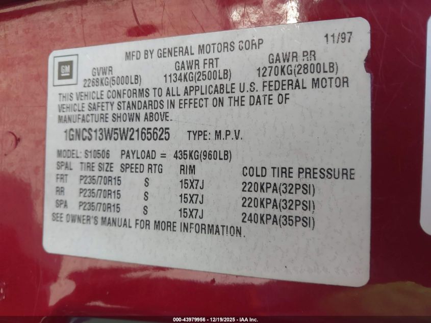 1998 Chevrolet Blazer Lt VIN: 1GNCS13W5W2165625 Lot: 43979956