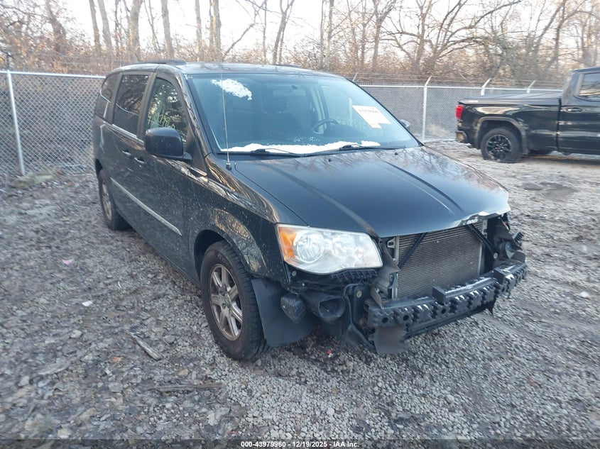 2A4RR5DG2BR617128 2011 Chrysler Town & Country Touring auction photo 1