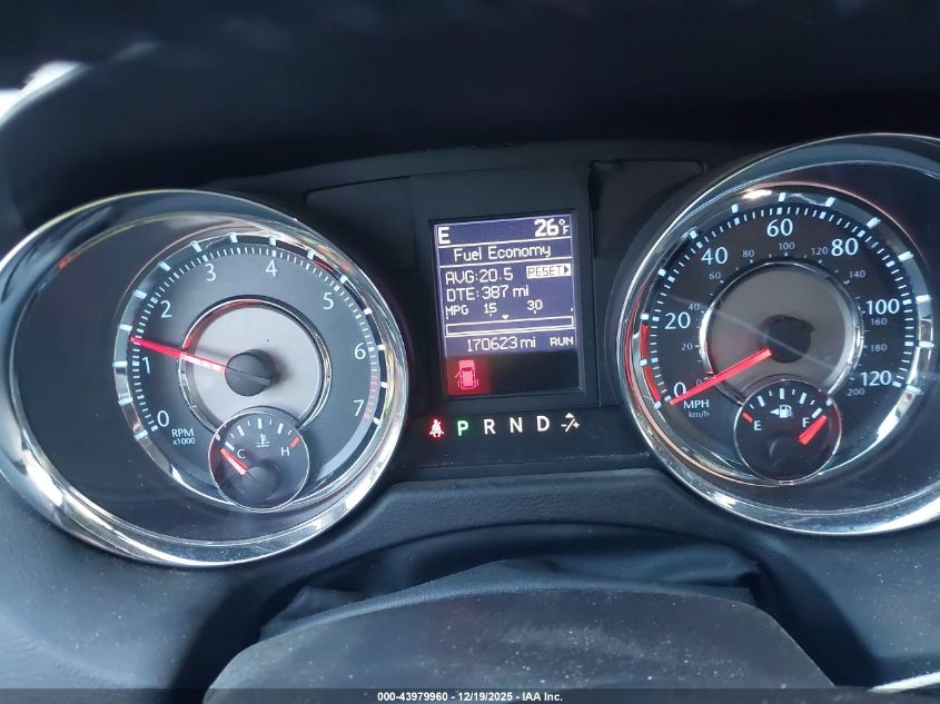 2011 Chrysler Town & Country Touring VIN: 2A4RR5DG2BR617128 Lot: 43979960