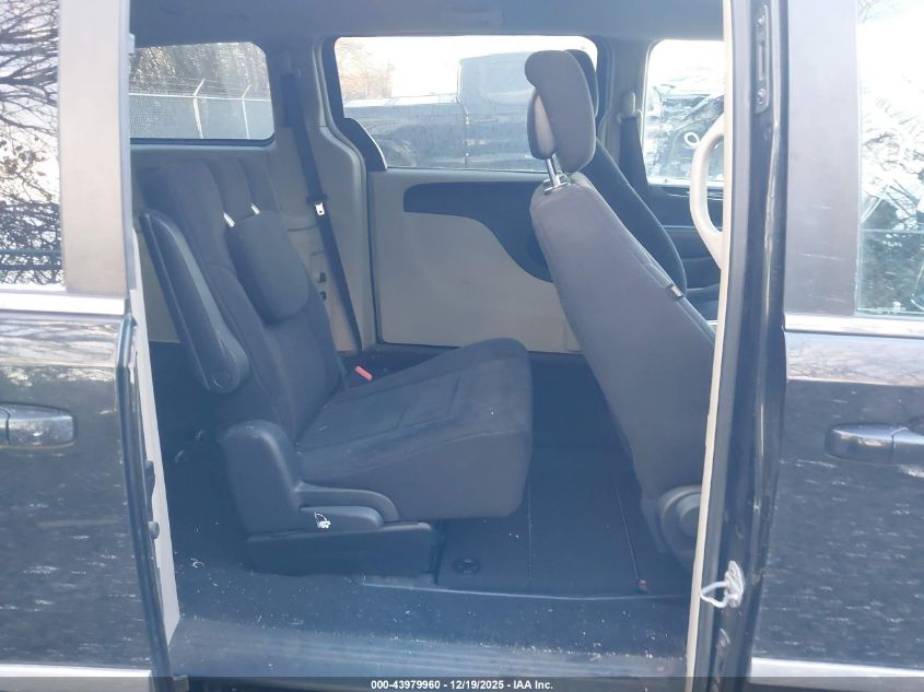 2011 Chrysler Town & Country Touring VIN: 2A4RR5DG2BR617128 Lot: 43979960