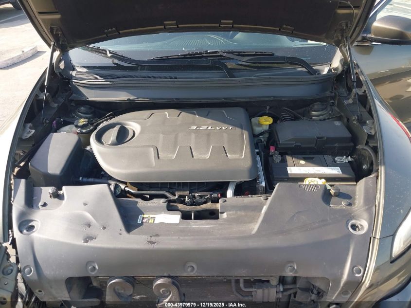 2014 Jeep Cherokee Latitude VIN: 1C4PJLCS4EW201205 Lot: 43979979