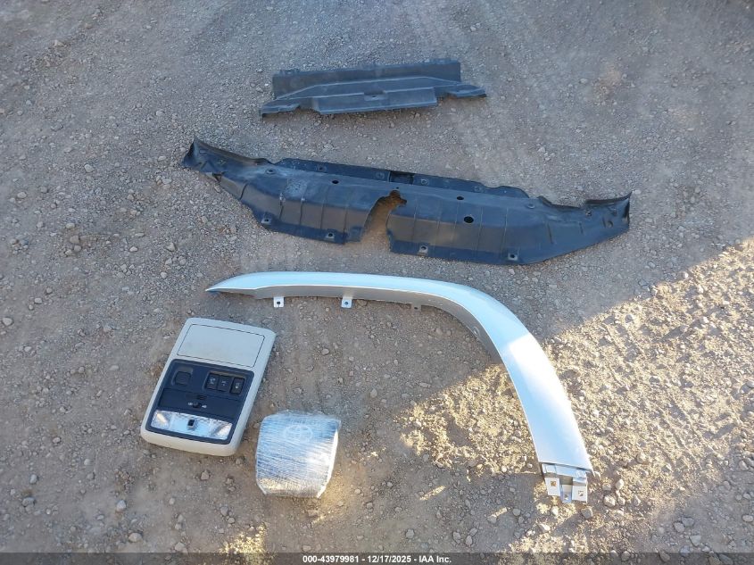 2018 Toyota 4Runner Limited/Sr5/Sr5 Premium/Trd Off Road/Trd Off Road Premium/Trd Pro VIN: JTEBU5JR6J5602747 Lot: 43979981