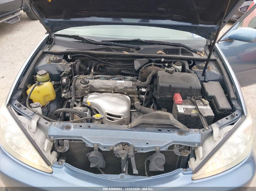 2002 Toyota Camry Le VIN: JTDBE32K220018805 Lot: 43980004