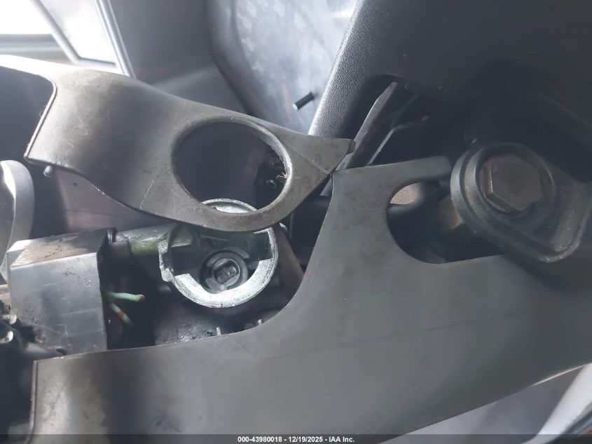 2004 Isuzu W5S042 Nqr Dsl VIN: JALE5B14647902099 Lot: 43980018