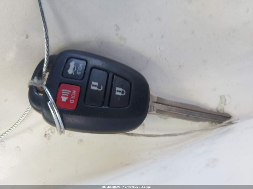 2017 Toyota Corolla Le VIN: 5YFBURHE4HP670377 Lot: 43980023