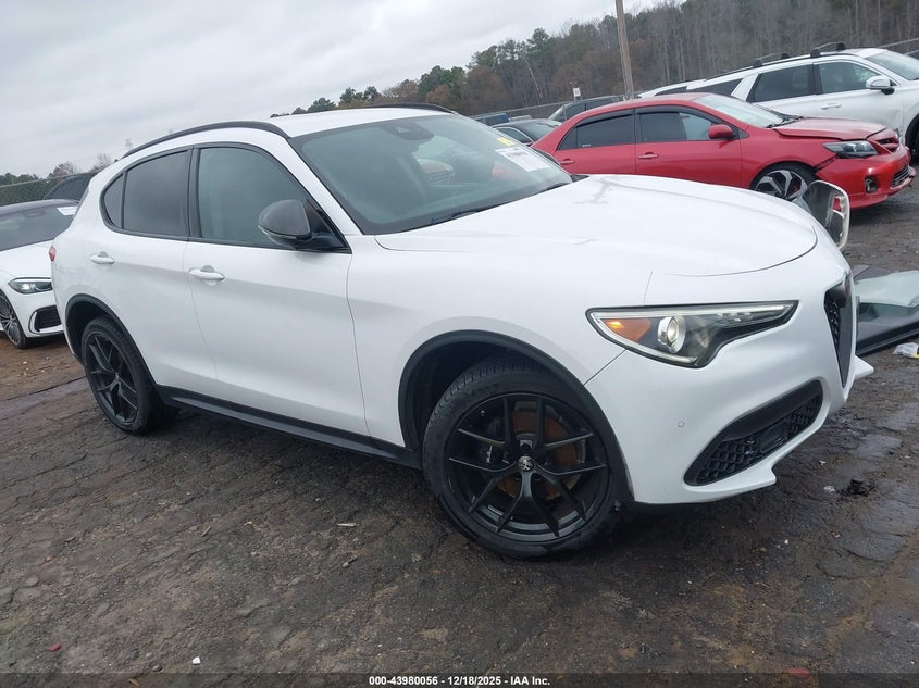 2020 Alfa Romeo Stelvio Rwd