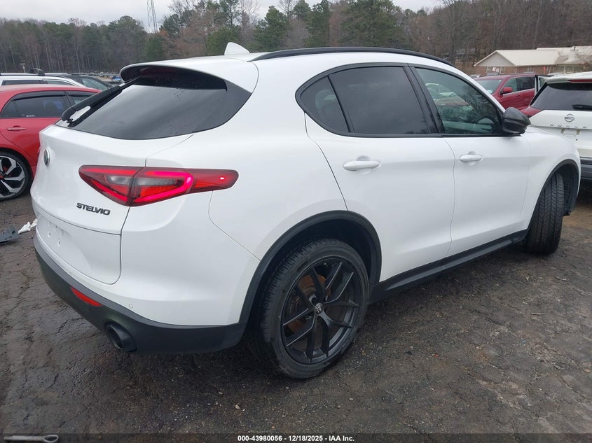 2020 Alfa Romeo Stelvio Rwd
