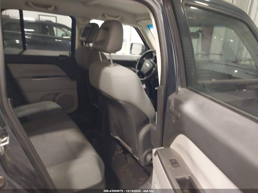 2007 Jeep Patriot Sport VIN: 1J8FF28W97D356598 Lot: 43980079