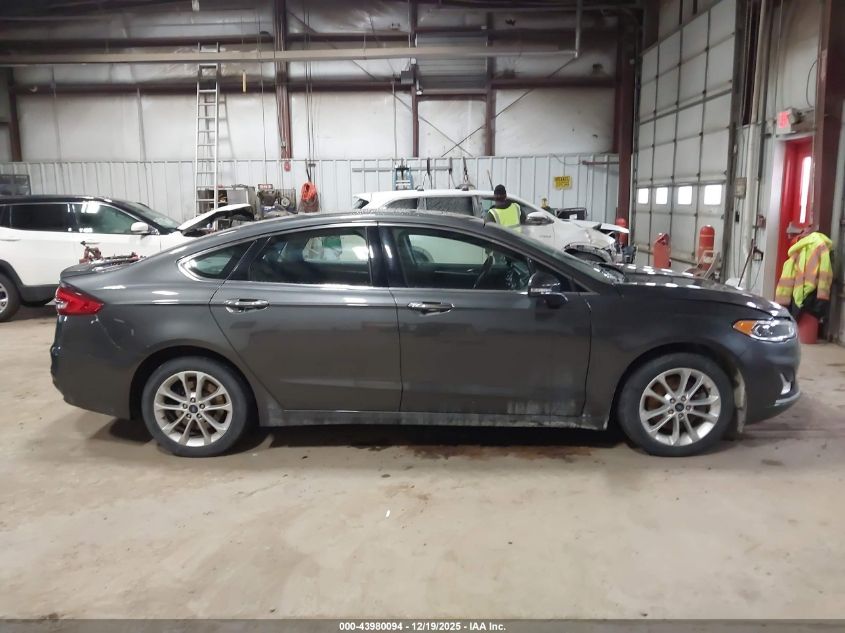 2019 Ford Fusion Energi Titanium VIN: 3FA6P0SU3KR215094 Lot: 43980094