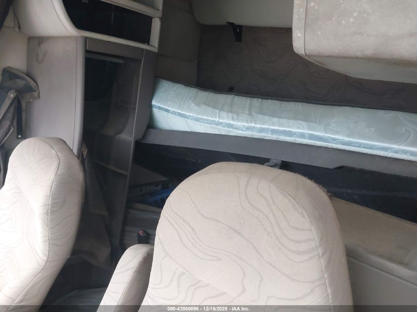 2018 Volvo Vnl VIN: 4V4NC9EH7JN886620 Lot: 43980096