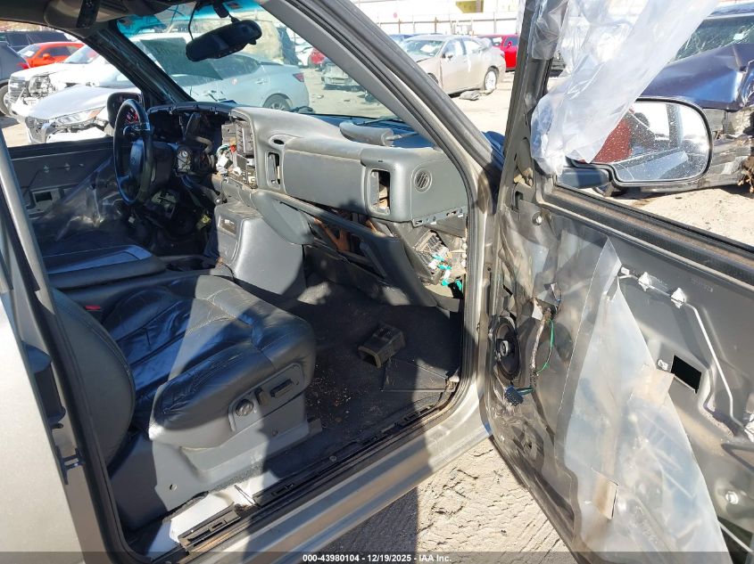 2002 Chevrolet Silverado 1500 Lt VIN: 2GCEK19T921257555 Lot: 43980104