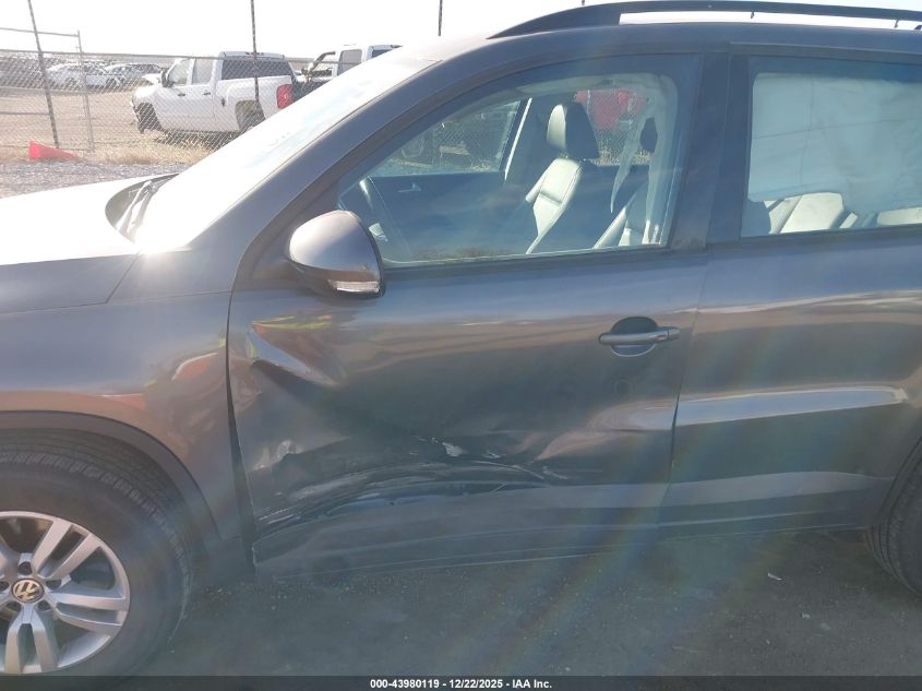 2016 Volkswagen Tiguan S VIN: WVGAV7AX0GW587586 Lot: 43980119