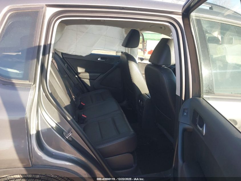 2016 Volkswagen Tiguan S VIN: WVGAV7AX0GW587586 Lot: 43980119