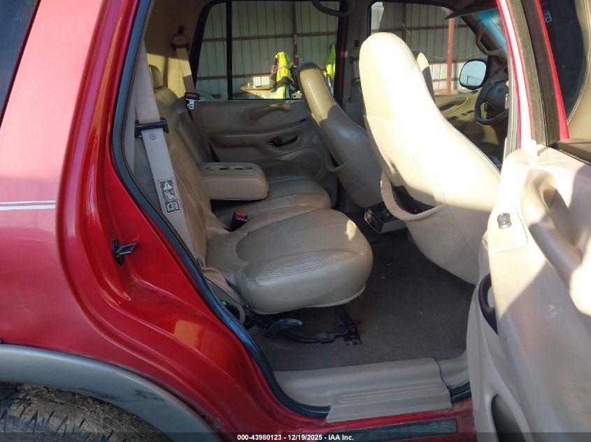 2000 Ford Expedition Eddie Bauer VIN: 1FMRU1760YLA03854 Lot: 43980123