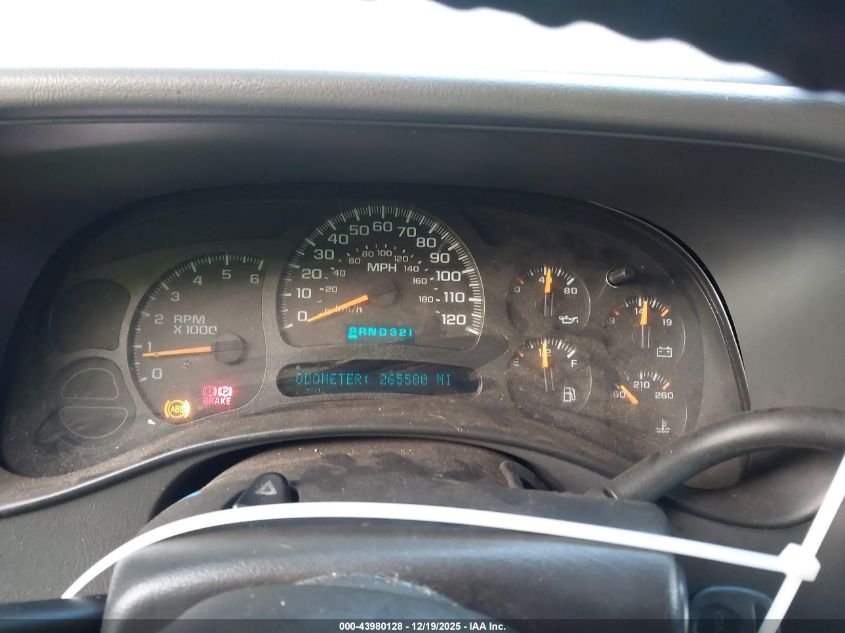 2004 GMC Yukon Slt VIN: 1GKEC13V64R172064 Lot: 43980128