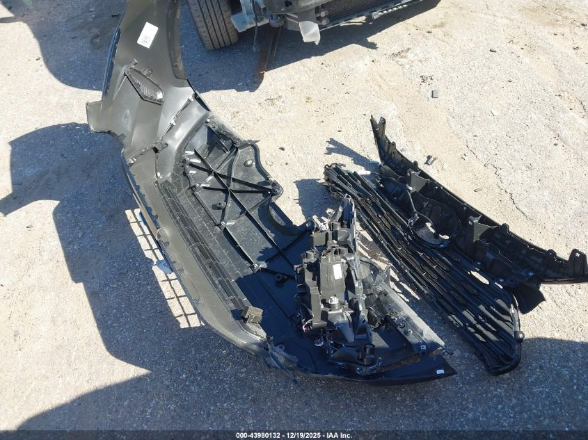 2025 Toyota Rav4 Le VIN: 2T3H1RFV3SW425220 Lot: 43980132