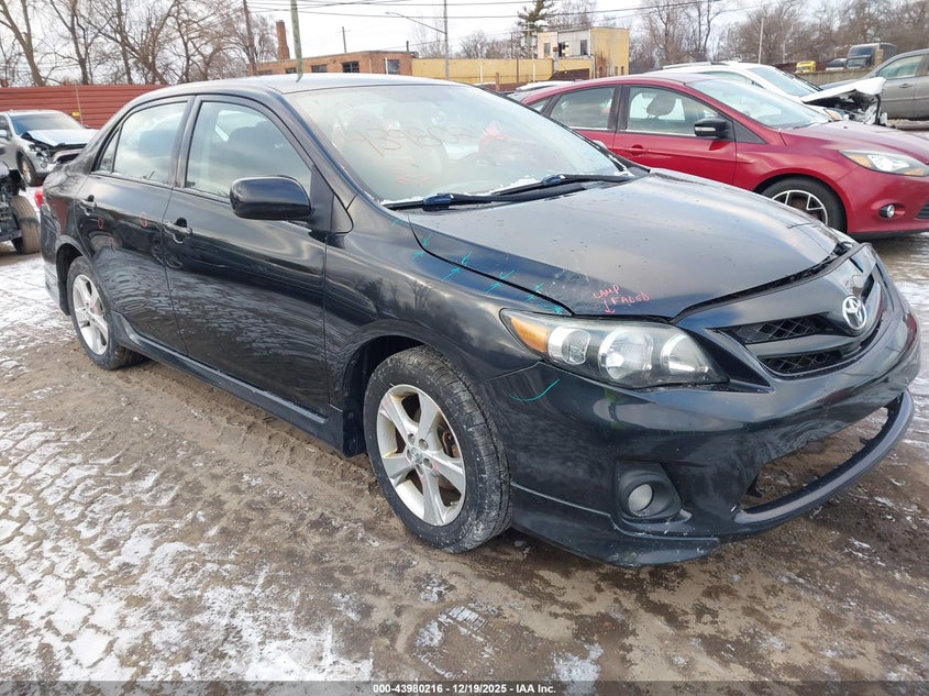 2T1BU4EE4BC565515 2011 Toyota Corolla S auction photo 1