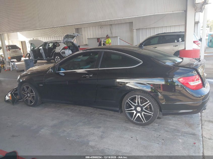 2013 Mercedes-Benz C 250 VIN: WDDGJ4HB3DG067834 Lot: 43980234