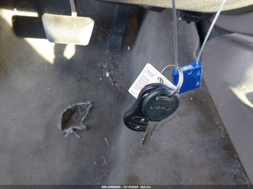 2003 Jeep Liberty Sport VIN: 1J4GL48K13W527981 Lot: 43980260