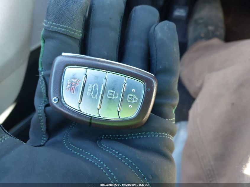 2016 Hyundai Sonata Sport VIN: 5NPE34AF0GH268955 Lot: 43980279