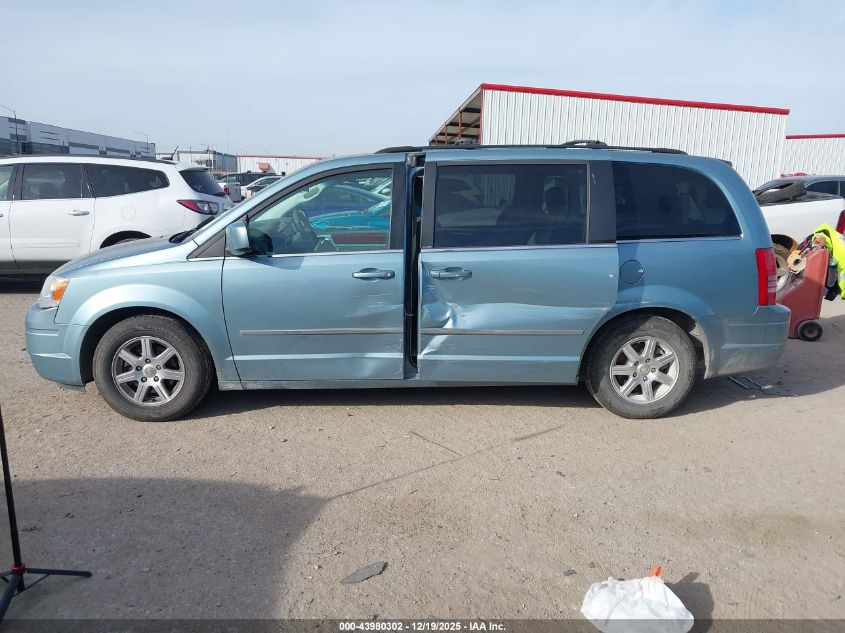 2009 Chrysler Town & Country Touring VIN: 2A8HR54199R567618 Lot: 43980302