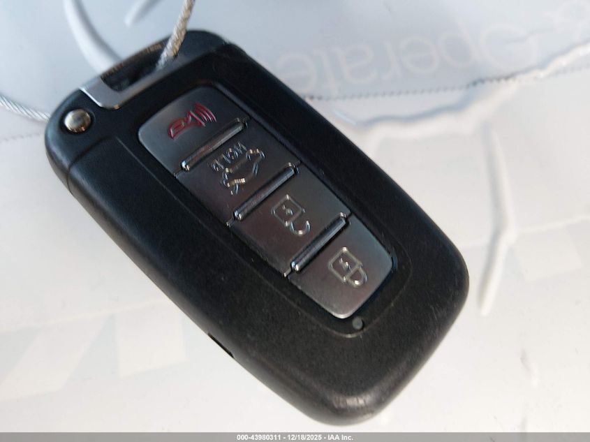 2012 Hyundai Sonata Hybrid VIN: KMHEC4A47CA057392 Lot: 43980311