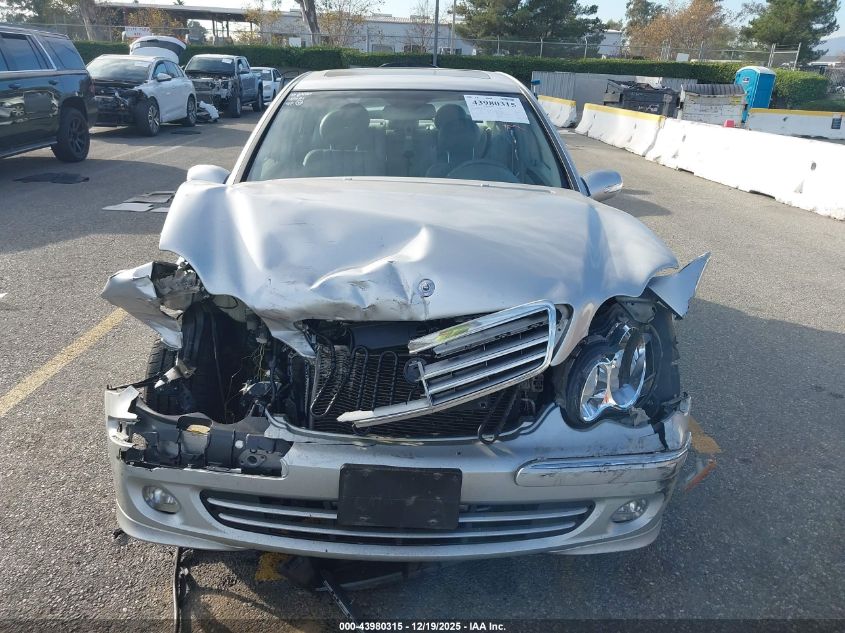 2005 Mercedes-Benz C 240 Luxury 4Matic VIN: WDBRF81JX5F677121 Lot: 43980315