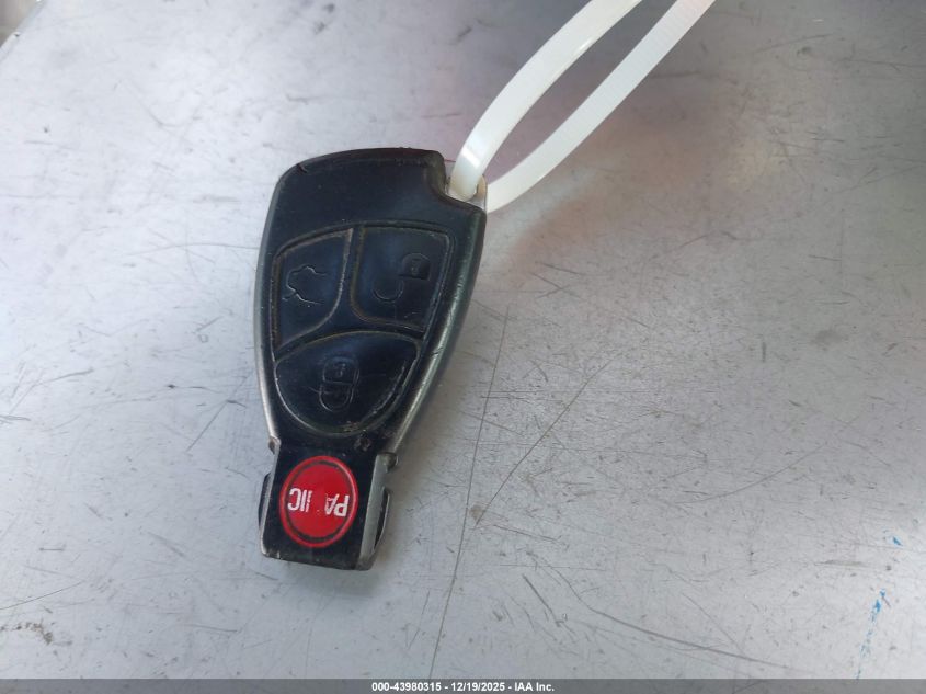 2005 Mercedes-Benz C 240 Luxury 4Matic VIN: WDBRF81JX5F677121 Lot: 43980315