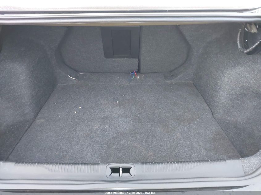 2017 Chrysler 200 Limited Platinum VIN: 1C3CCCAB2HN501075 Lot: 43980369