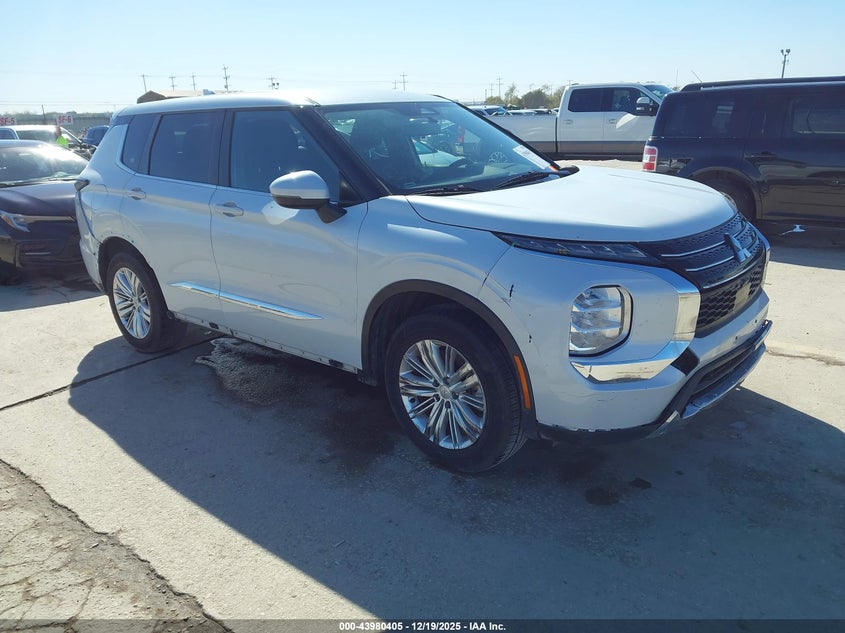 2022 Mitsubishi Outlander Es 2.5 2Wd