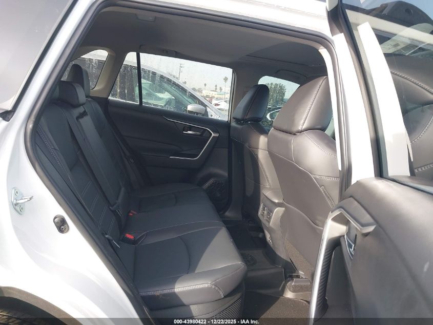 2025 Toyota Rav4 Hybrid Xle Premium VIN: 2T3B6RFV4SW086782 Lot: 43980422