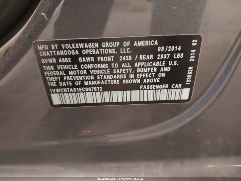 2014 Volkswagen Passat 2.0L Tdi Sel Premium VIN: 1VWCN7A31EC087572 Lot: 43980429