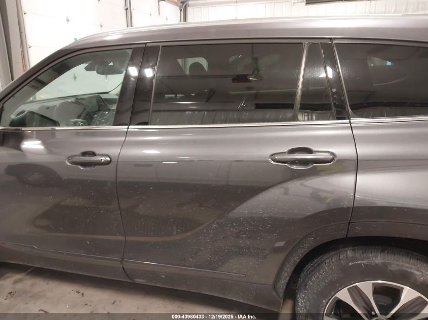 2021 Toyota Highlander Xle VIN: 5TDGZRBH1MS086868 Lot: 43980433