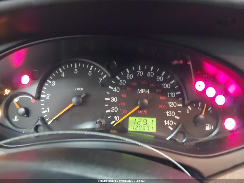 2004 Ford Focus Zx5 VIN: 3FAFP37384R111978 Lot: 43980474