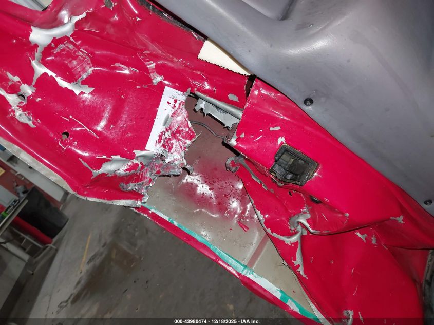 2004 Ford Focus Zx5 VIN: 3FAFP37384R111978 Lot: 43980474