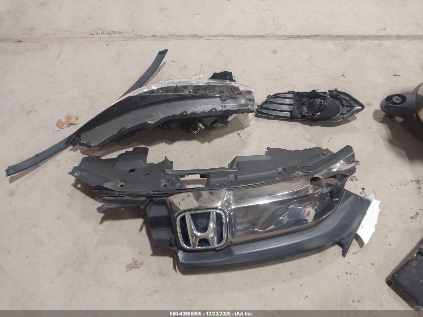 2022 Honda Hr-V Awd Ex VIN: 3CZRU6H51NM742050 Lot: 43980505