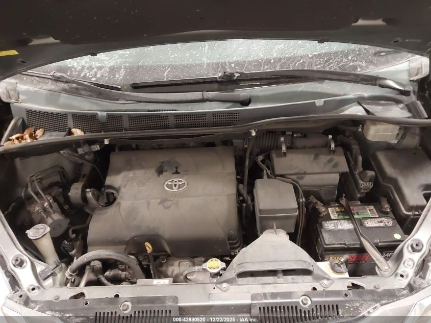 2013 Toyota Sienna Xle V6 8 Passenger VIN: 5TDYK3DC0DS320358 Lot: 43980520