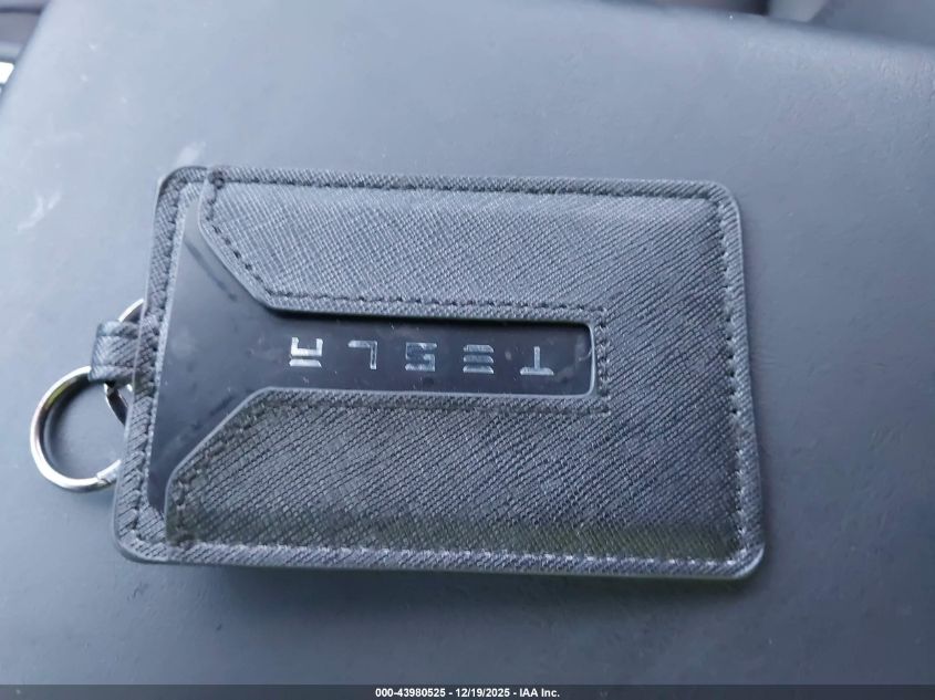 2023 Tesla Model Y Awd/Long Range Dual Motor All-Wheel Drive VIN: 7SAYGDEE4PA041656 Lot: 43980525