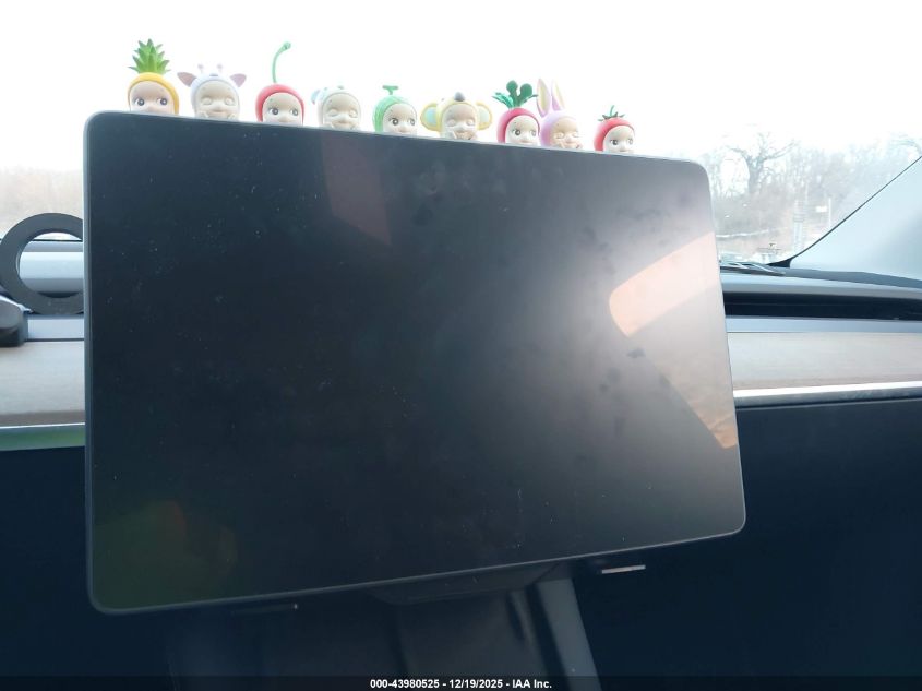 2023 Tesla Model Y Awd/Long Range Dual Motor All-Wheel Drive VIN: 7SAYGDEE4PA041656 Lot: 43980525