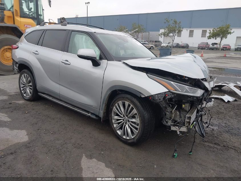 2022 Toyota Highlander Hybrid