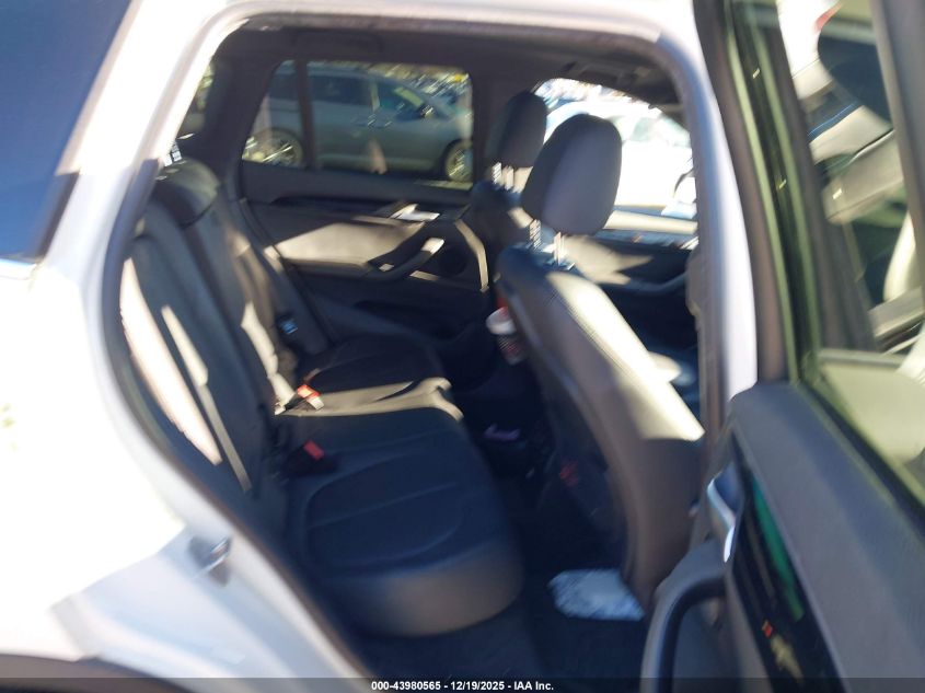 2018 BMW X1 xDrive28I VIN: WBXHT3C36J5F89745 Lot: 43980565