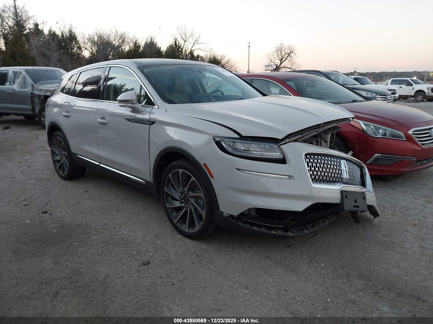 2022 Lincoln Nautilus Reserve