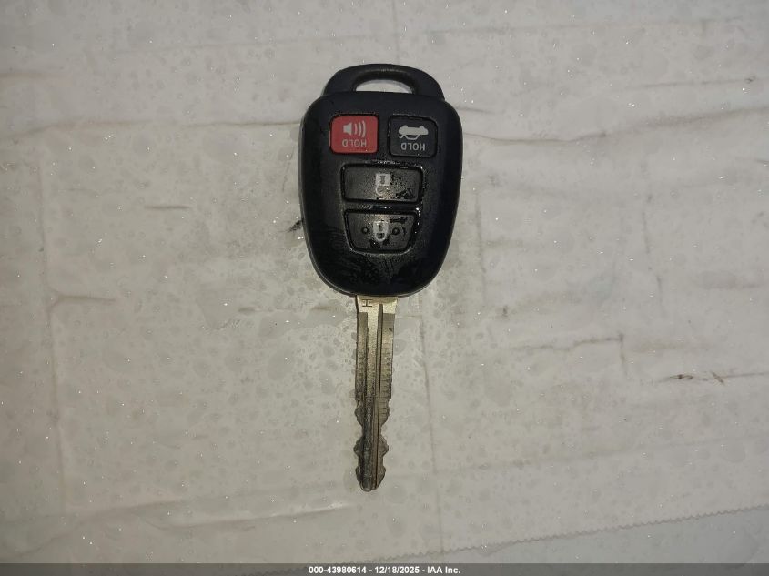 2017 Toyota Camry Le VIN: 4T1BF1FK2HU715335 Lot: 43980614