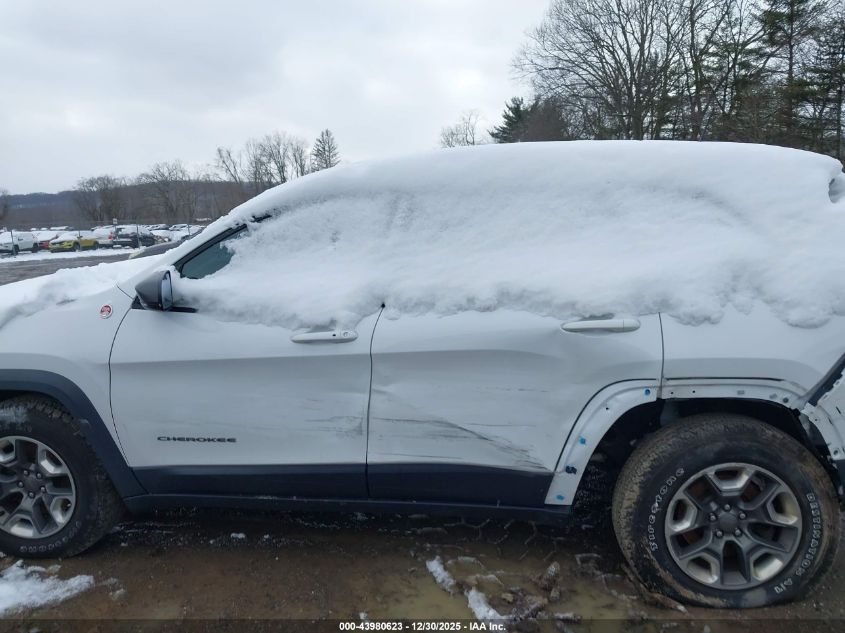 2019 Jeep Cherokee Trailhawk 4X4 VIN: 1C4PJMBX4KD335321 Lot: 43980623