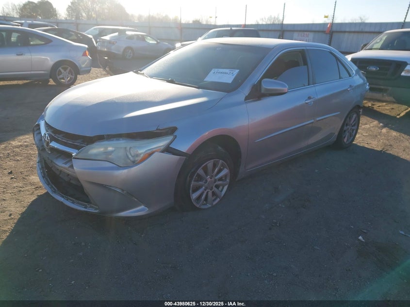 2015 Toyota Camry Le 4T4BF1FK4FR511865 photo #3