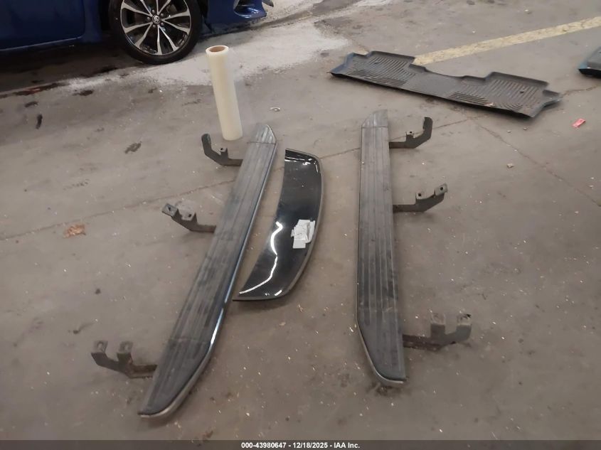 2017 Honda Pilot Elite VIN: 5FNYF6H02HB044183 Lot: 43980647