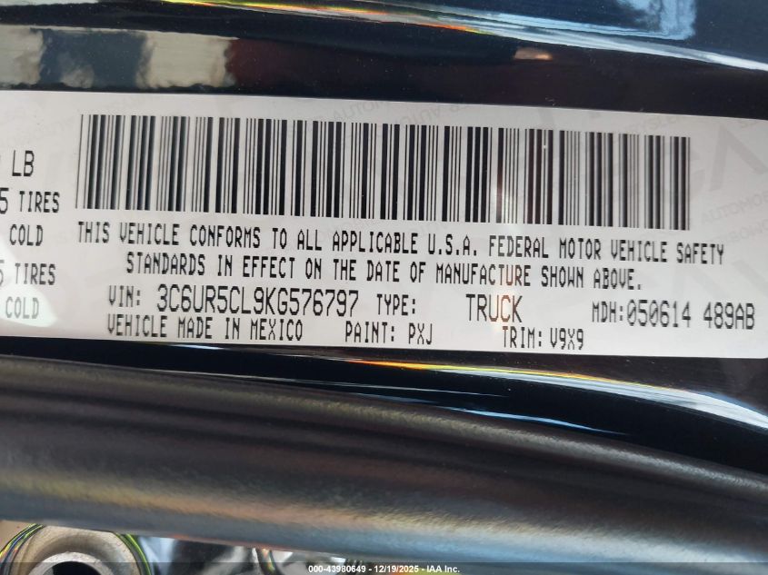 2019 Ram 2500 Tradesman 4X4 6'4 Box VIN: 3C6UR5CL9KG576797 Lot: 43980649