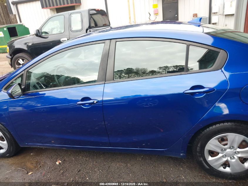 2017 Kia Forte Lx VIN: 3KPFK4A70HE161569 Lot: 43980669